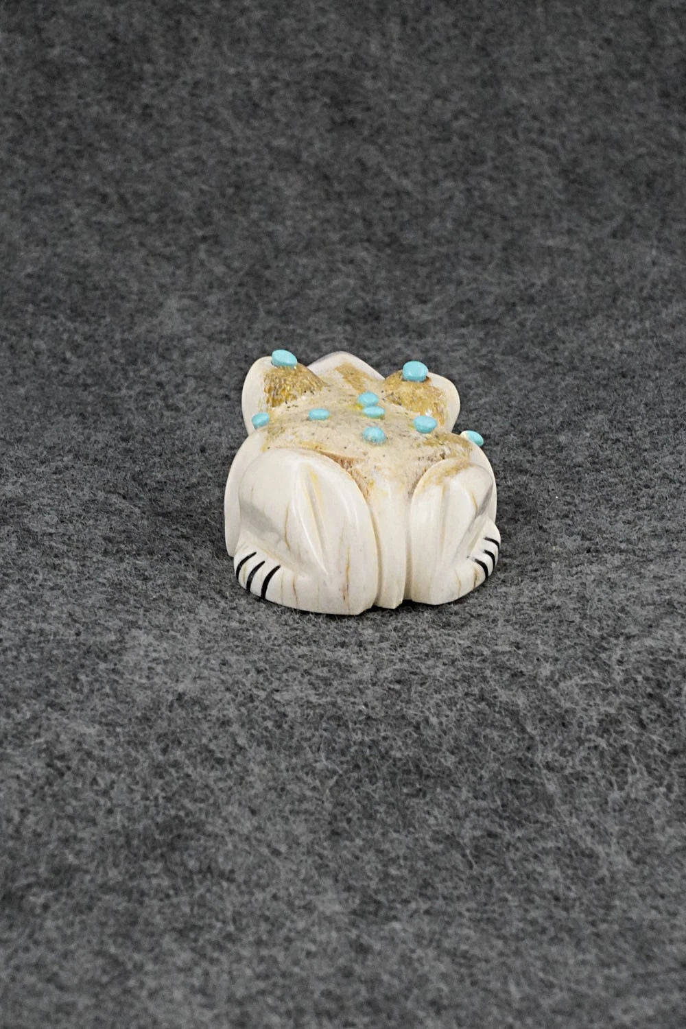 Frog Zuni Fetish Carving - Claudia Peina
