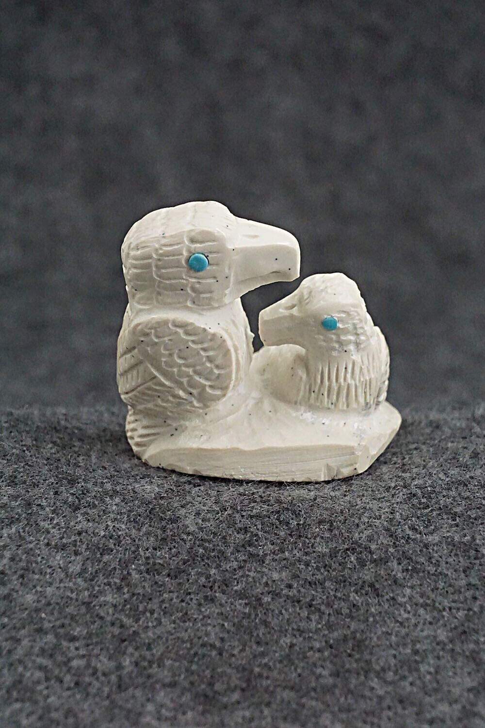 Eagles Zuni Fetish Carving - Carlton Kaamasee