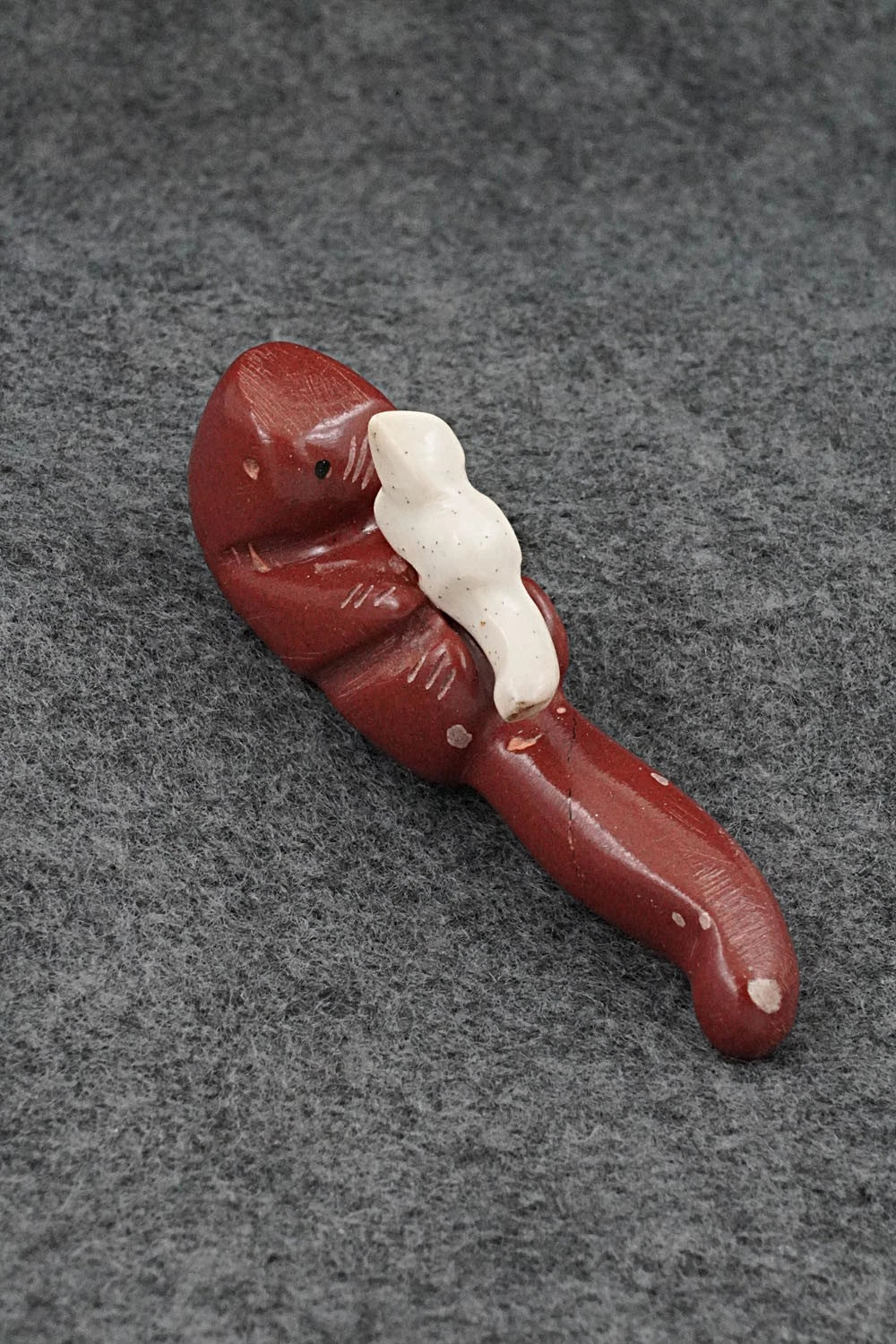 Otter Zuni Fetish Carving - Justin Red Elk