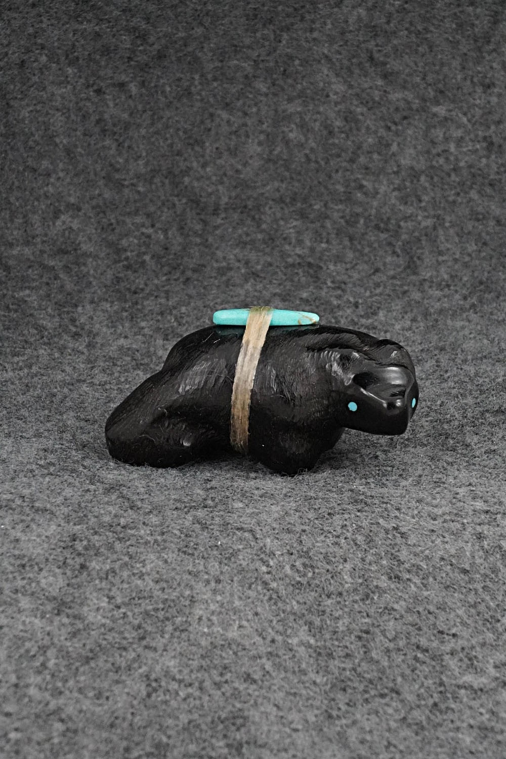 Bear Zuni Fetish Carving - Herb Halate