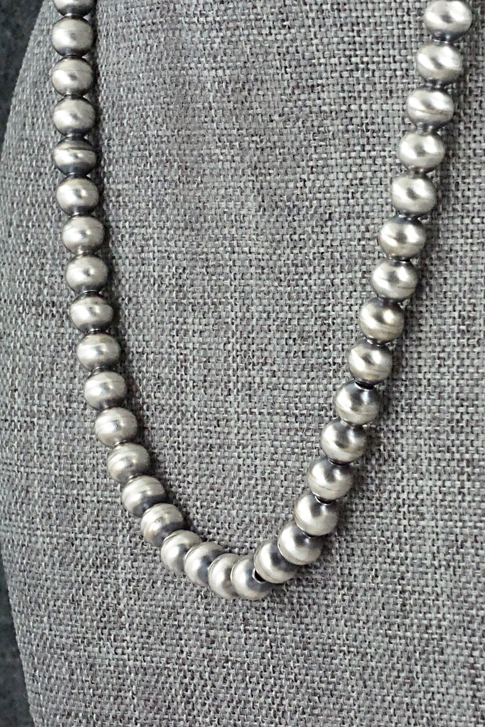 Dorinda Mariano Sterling Silver Navajo Pearl Necklace 14"