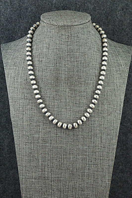 Dorinda Mariano Sterling Silver Navajo Pearl Necklace 16"