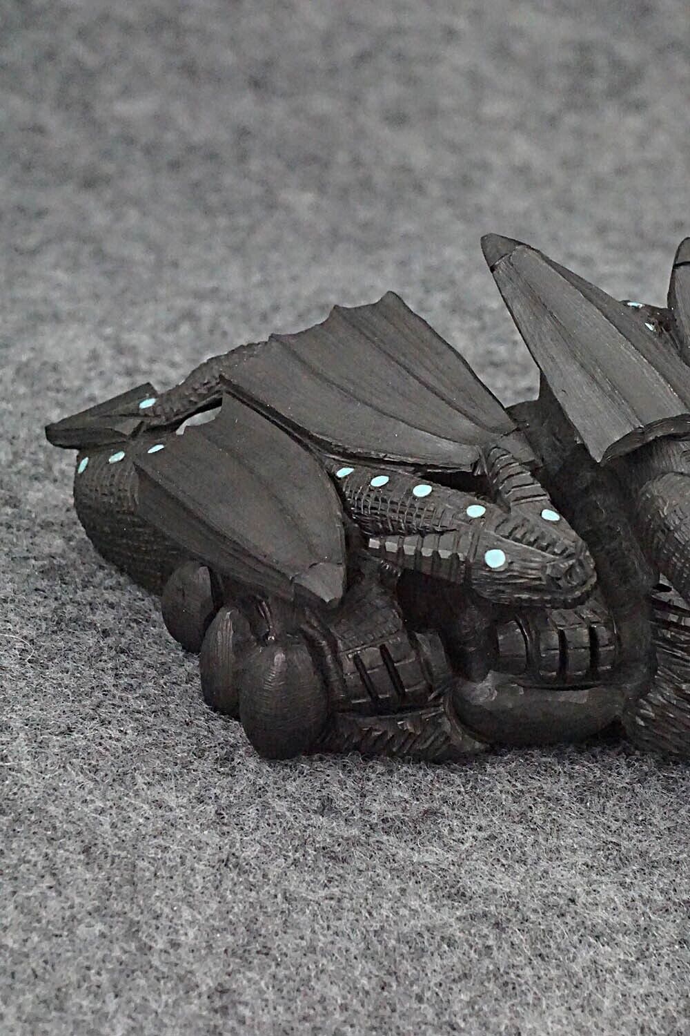 Dragons Zuni Fetish Carving - Destry Siutza