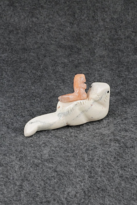 Otter Zuni Fetish Carving - Justin Red Elk