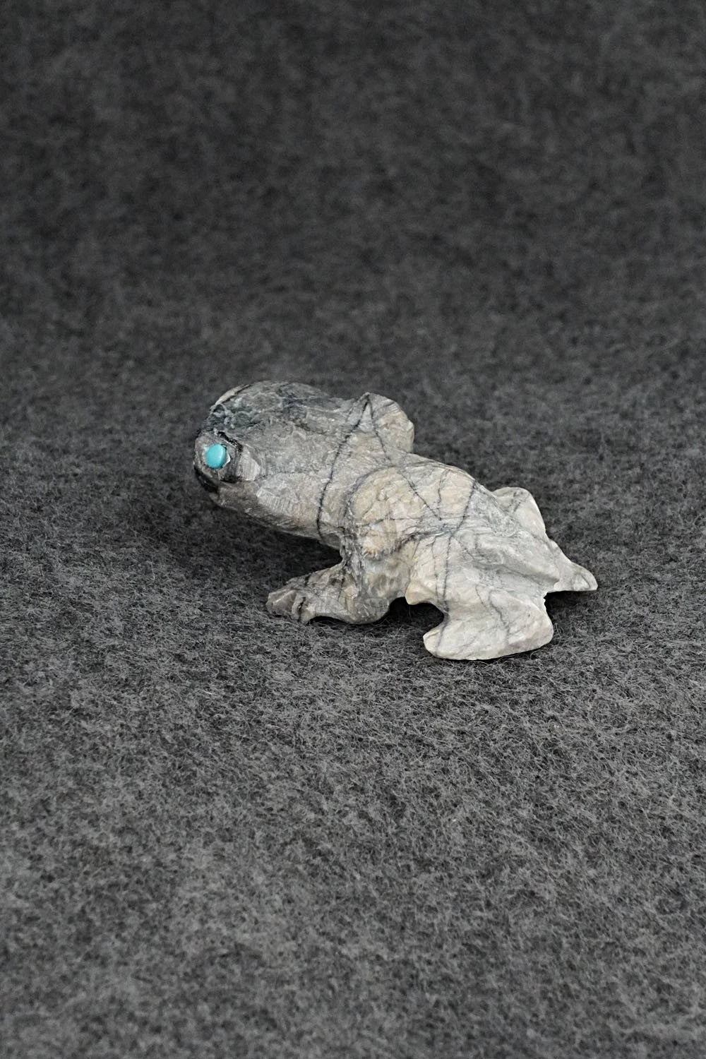 Frog Zuni Fetish Carving - Dina Owan