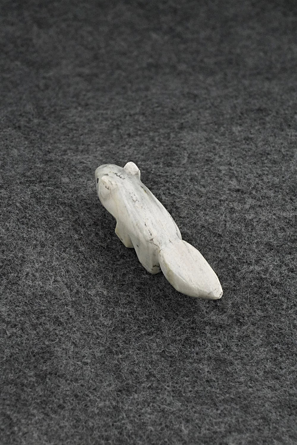 Fox Zuni Fetish Carving - Benina Kallestewa