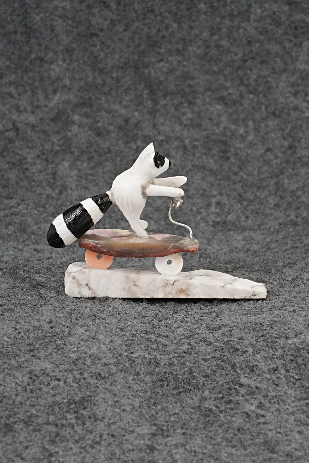 Raccoon Zuni Fetish Carving - Ruben Najera