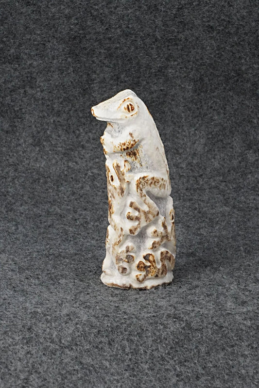Frog Zuni Fetish Carving - Maxx Laate