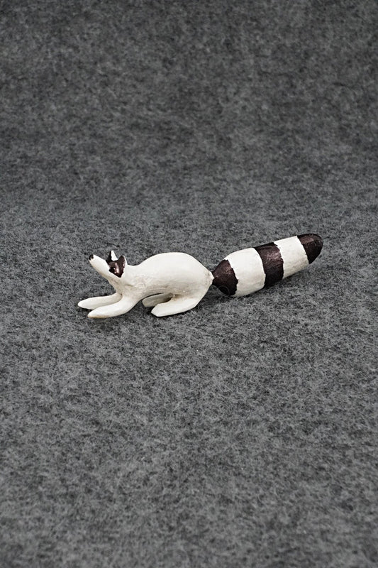 Raccoon Zuni Fetish Carving - Ruben Najera