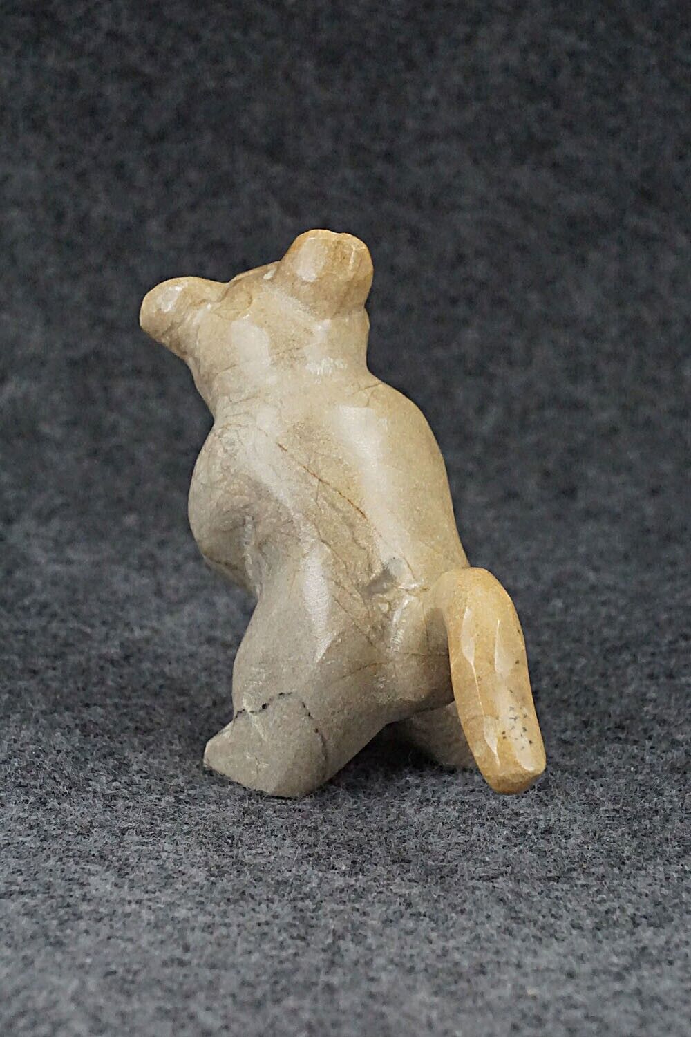 Monkey with Banana Zuni Fetish Carving - Enrike Leekya