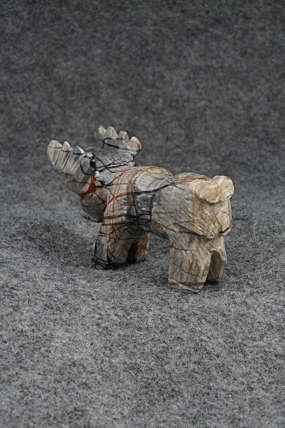 Deer Zuni Fetish Carving - Douglas Martza