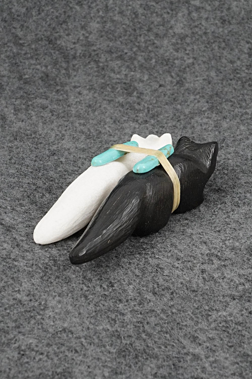 Wolf Zuni Fetish Carving - Herb Halate