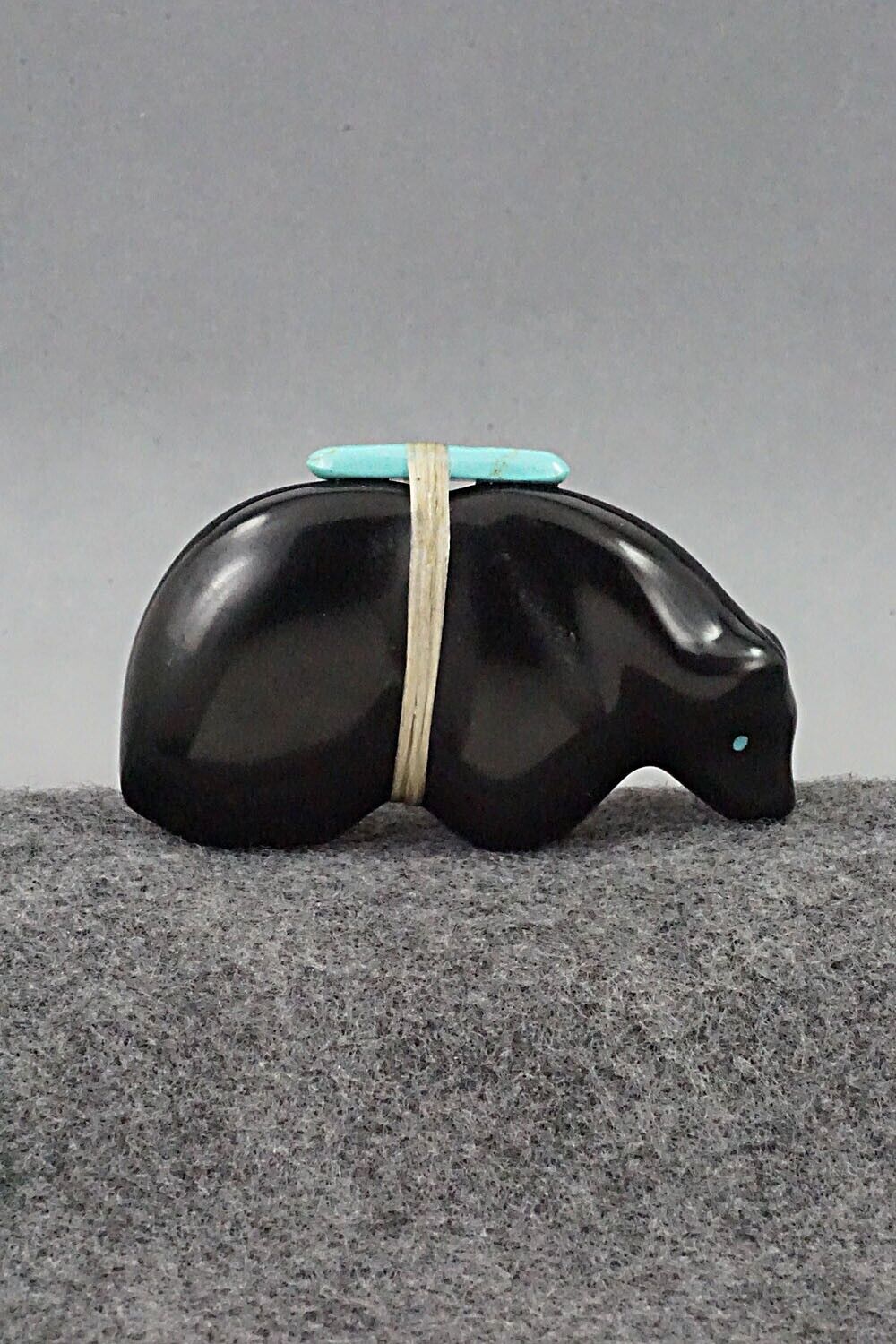 Bear Zuni Fetish Carving - Herbert Halate