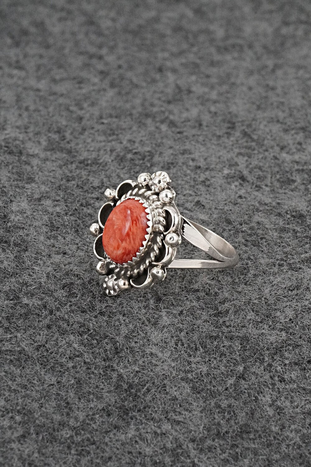 Spiny Oyster & Sterling Silver Ring - Frieda Martinez - Size 7