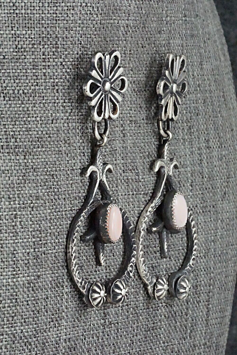 Pink Conch Shell & Sterling Silver Earrings - Eva & Linberg Billah