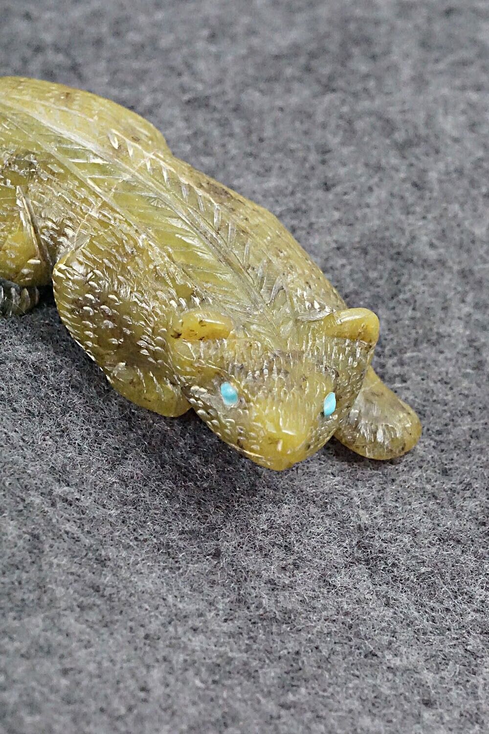 Badger Zuni Fetish Carving - Lance Cheama