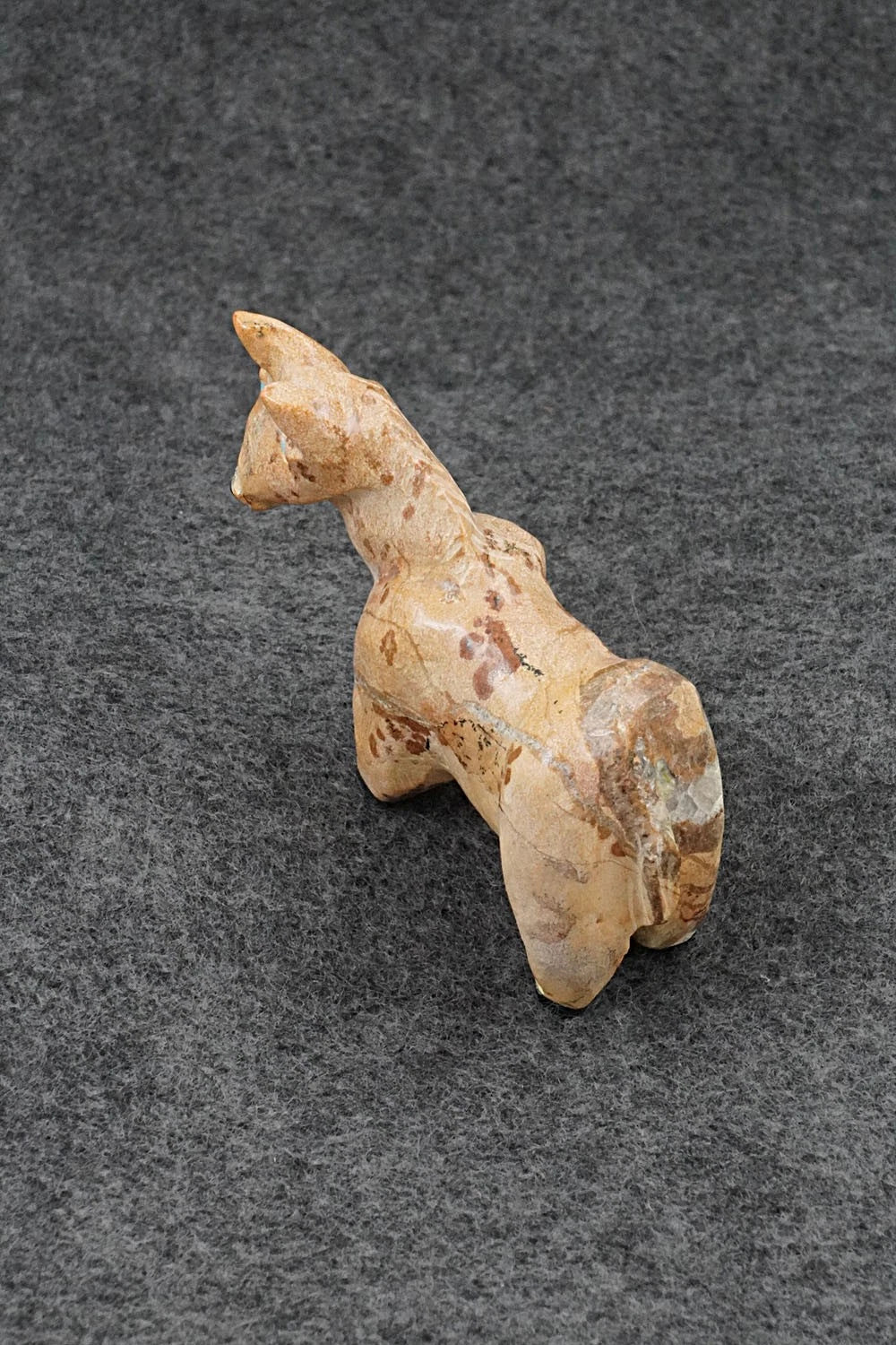 Horse Zuni Fetish Carving - Freddie Leekya