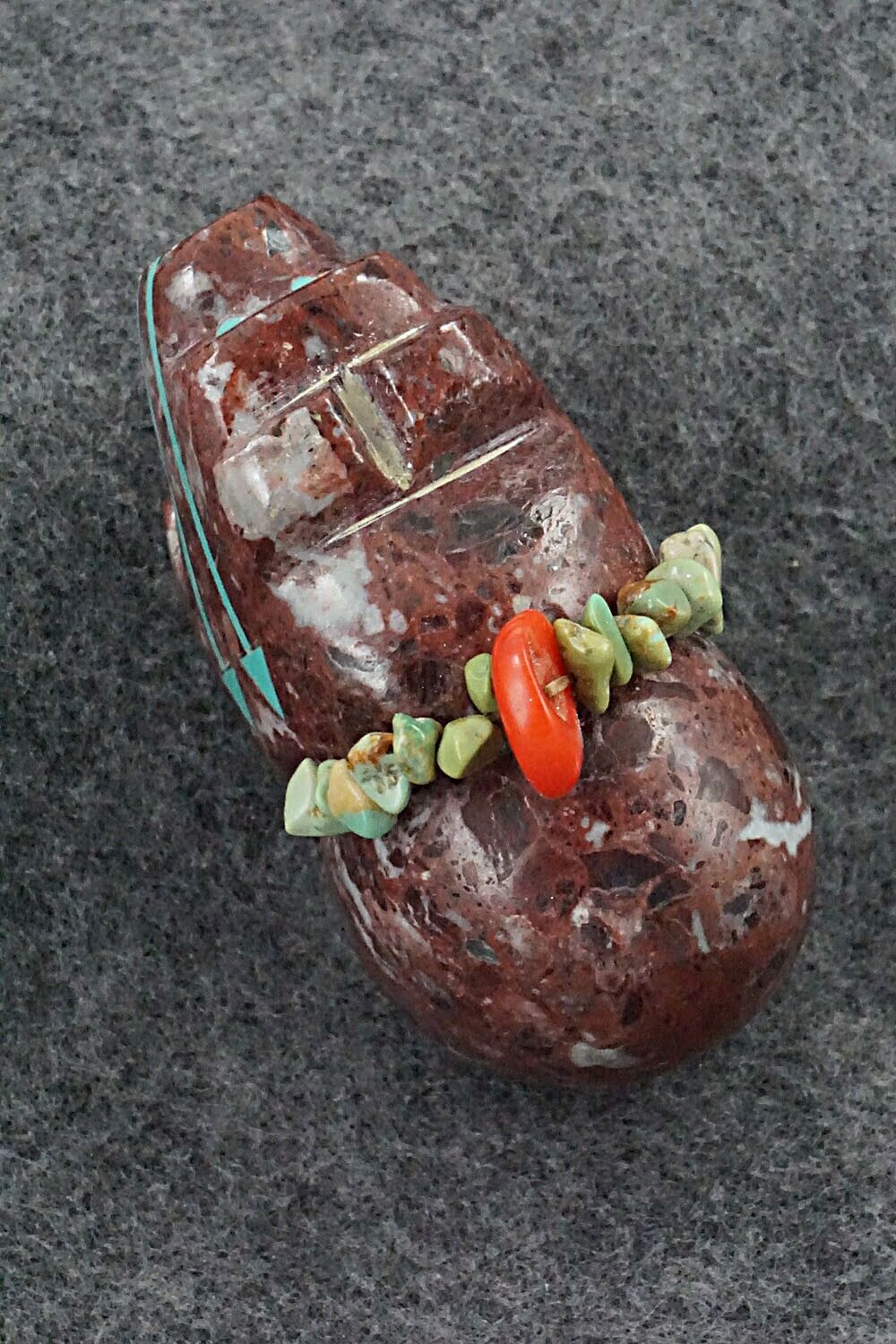 Bear Zuni Fetish Carving - Bernard Laiwakete