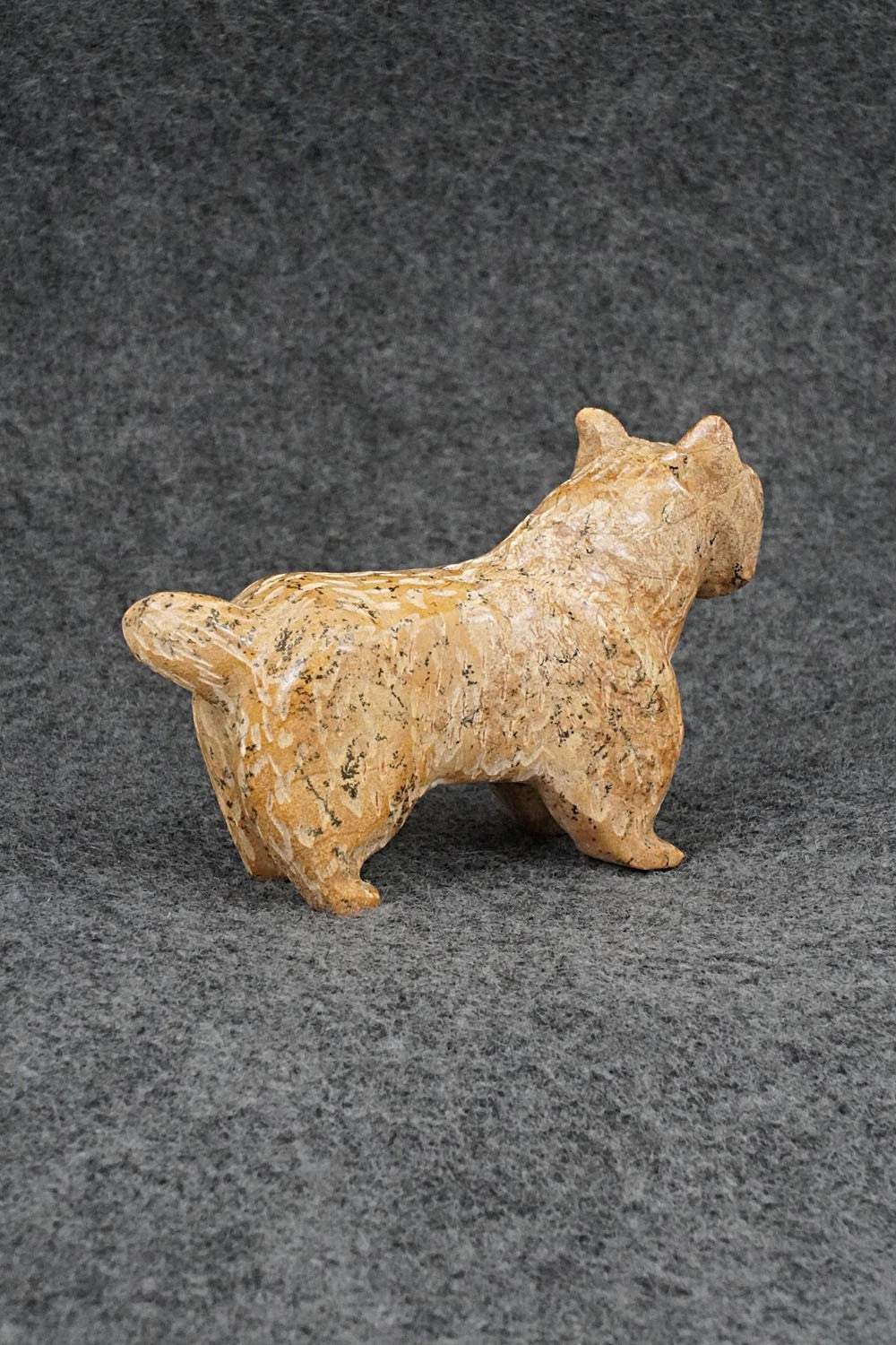 Bobcat Zuni Fetish Carving - Freddie Leekya