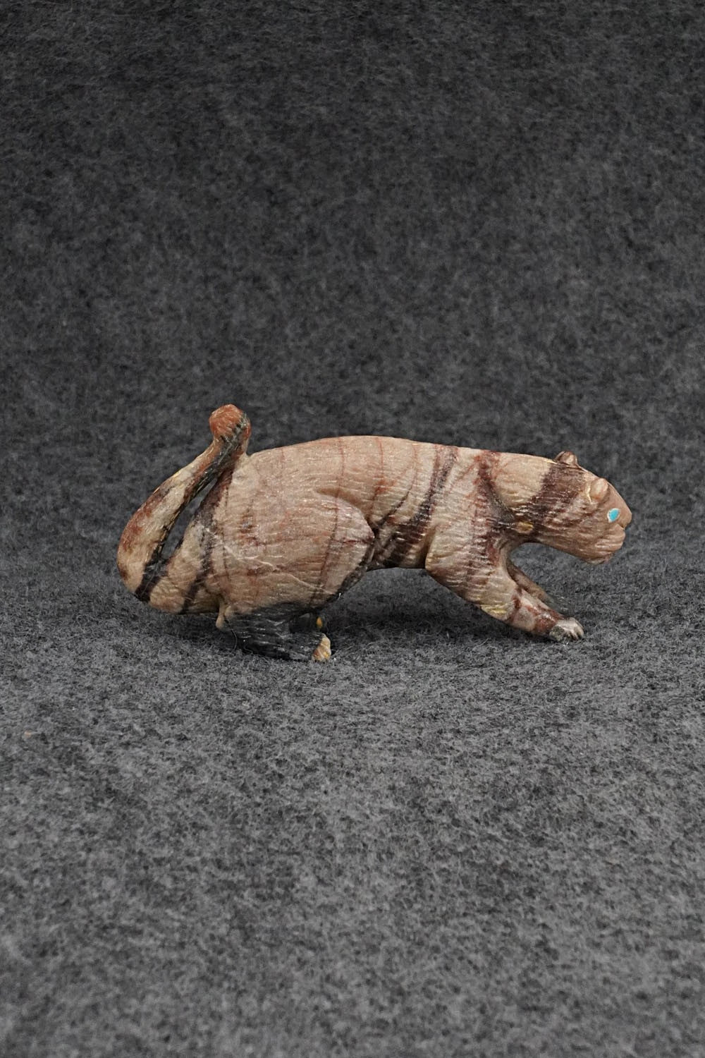 Mountain Lion Zuni Fetish Carving - Lance Cheama