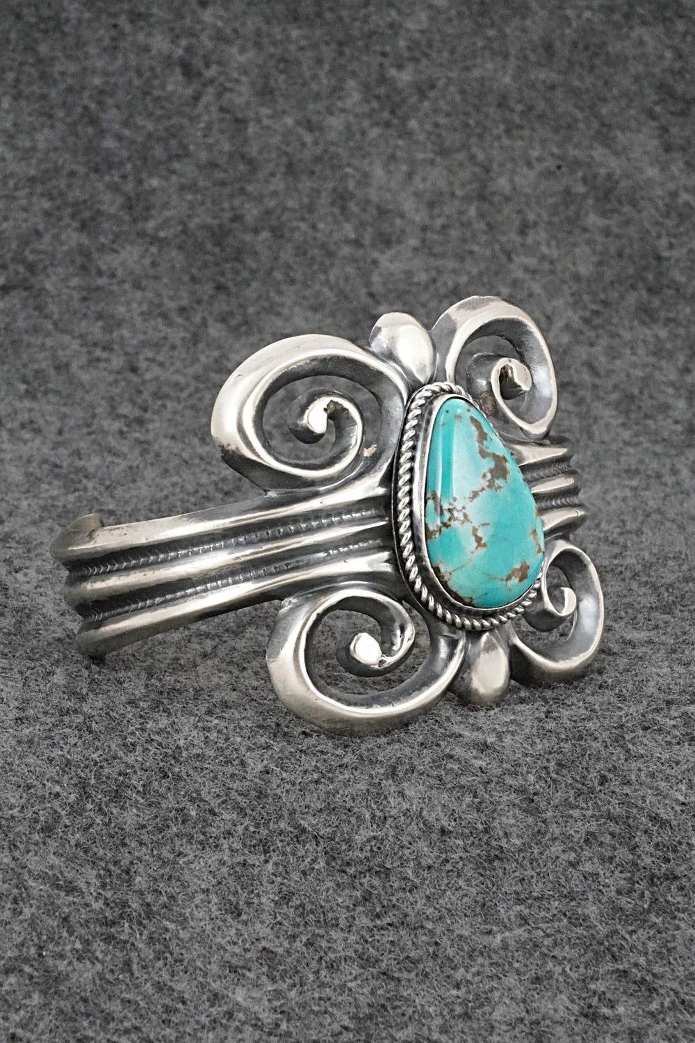 Turquoise & Sterling Silver Vintage Bracelet - ES Mitchell
