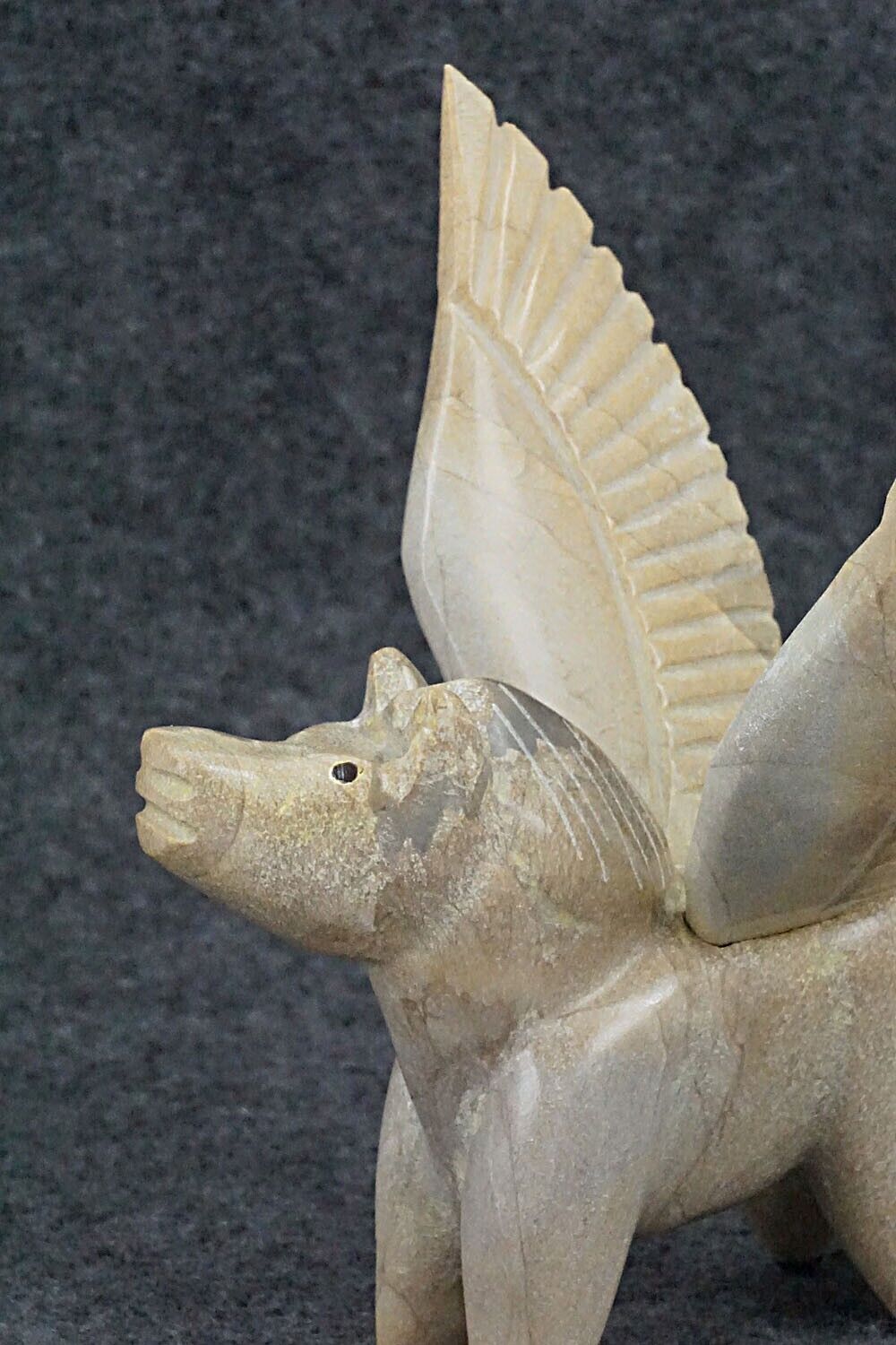 Pegasus Horse Zuni Fetish Carving - Enrike Leekya