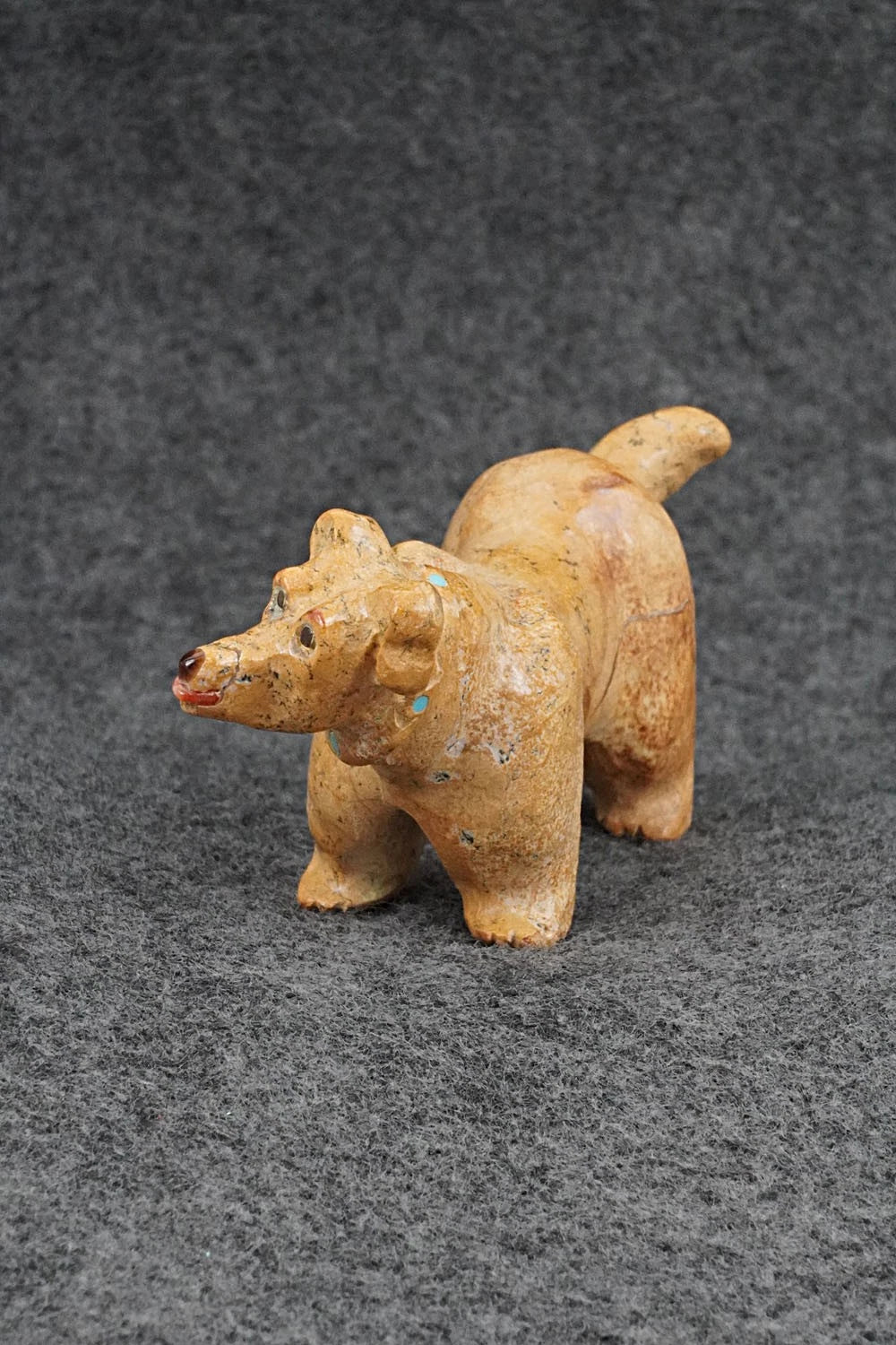 Dog Zuni Fetish Carving - Freddie Leekya