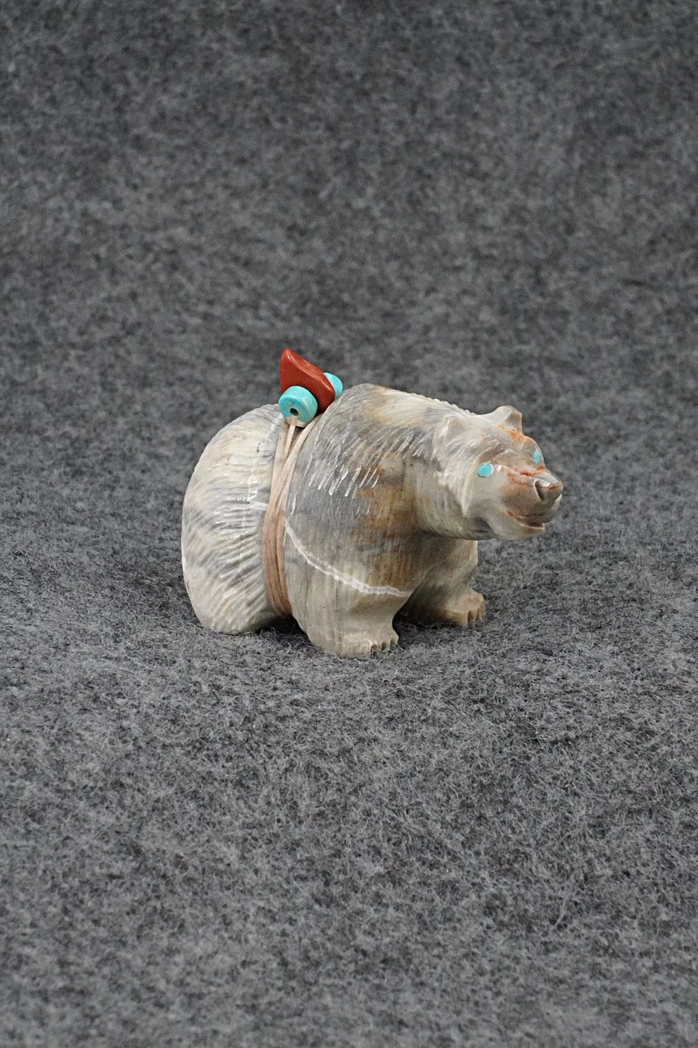 Bear Zuni Fetish Carving - Farlan & Paulette Quam