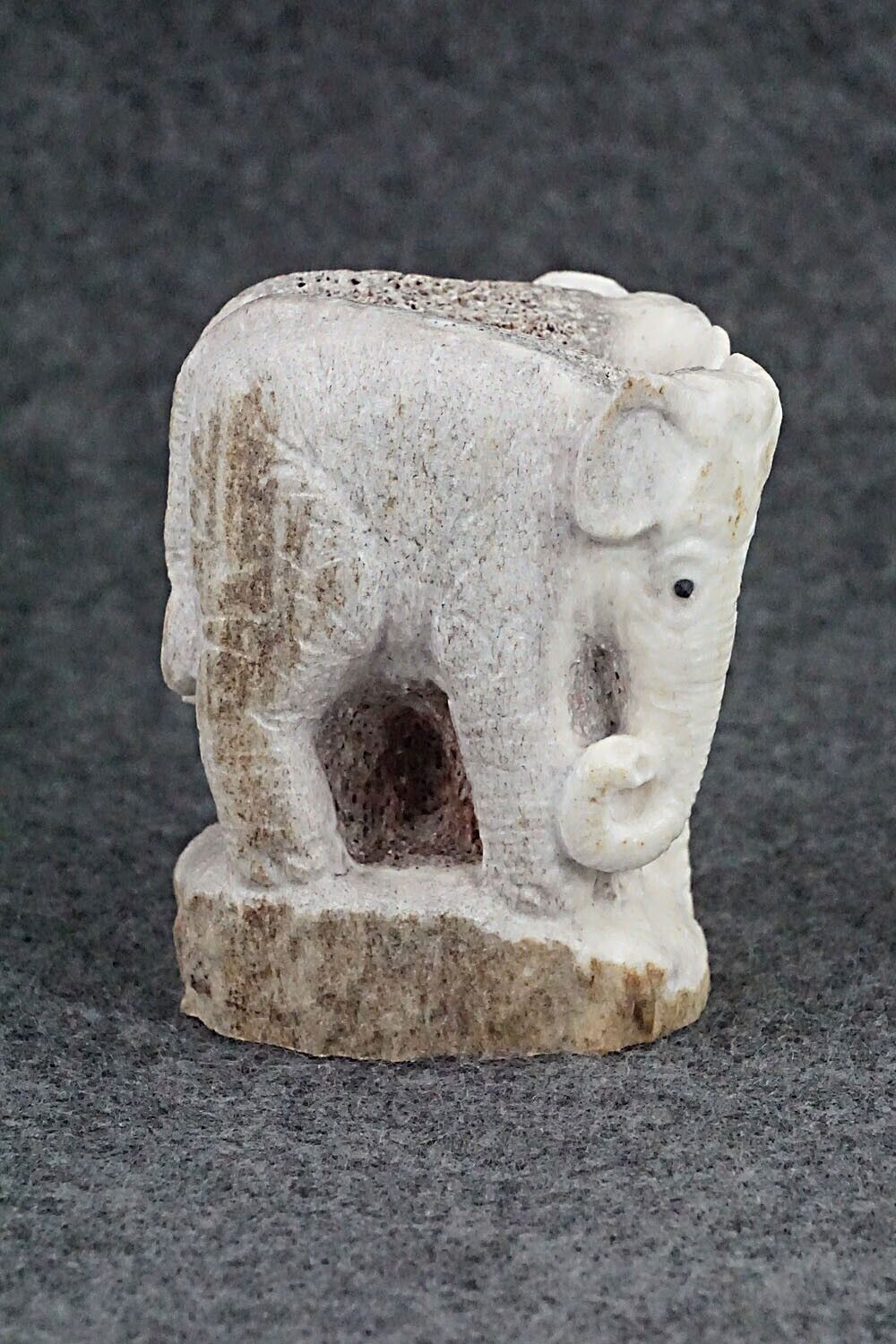Elephant Family Zuni Fetish Carving - Maxx Laate