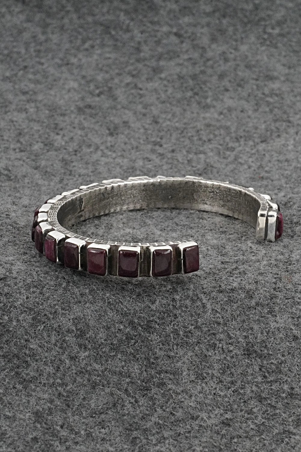 Spiny Oyster & Sterling Silver Bracelet - Ernest Rangel