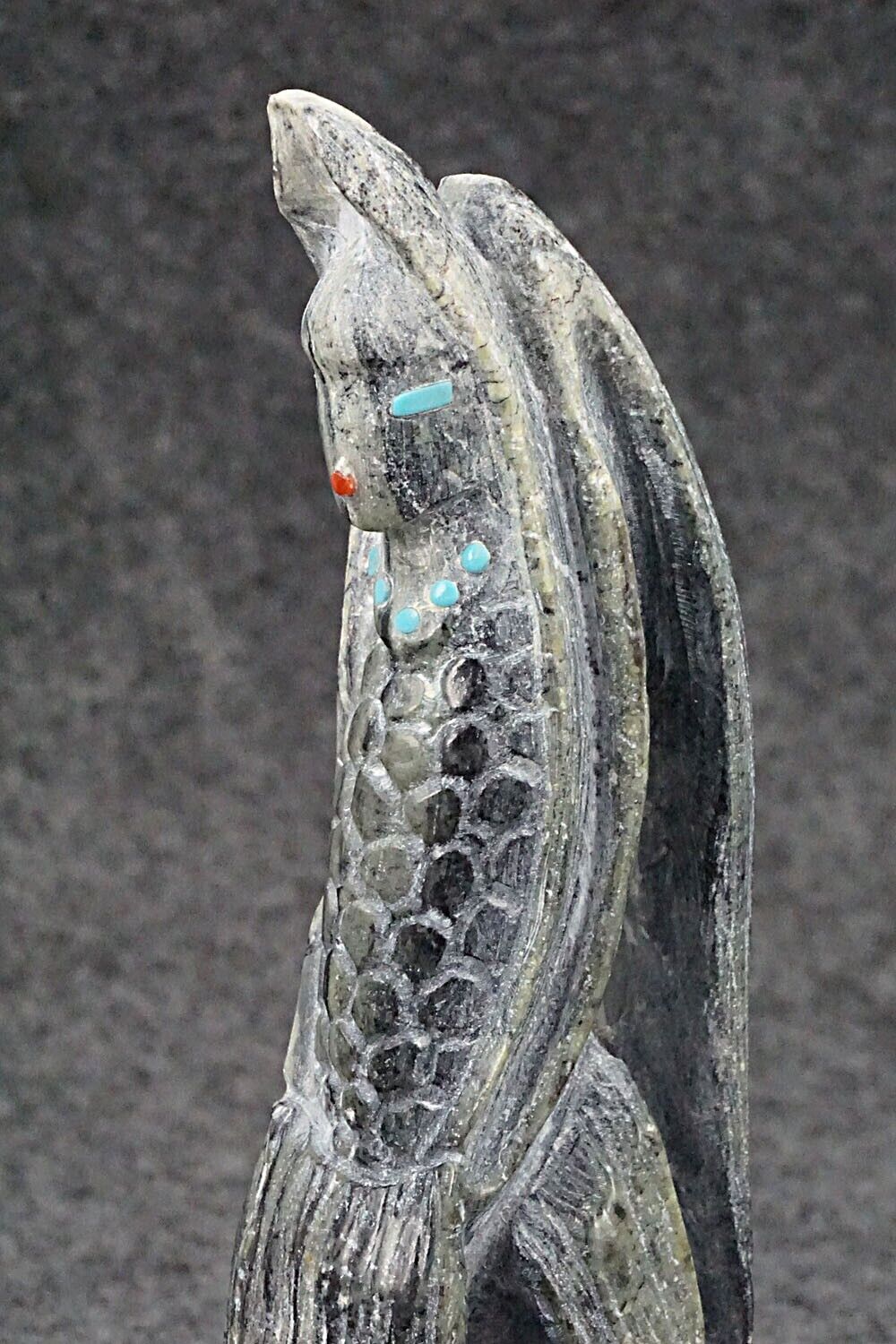Corn Maiden Zuni Fetish Carving - Derrick Kaamasee