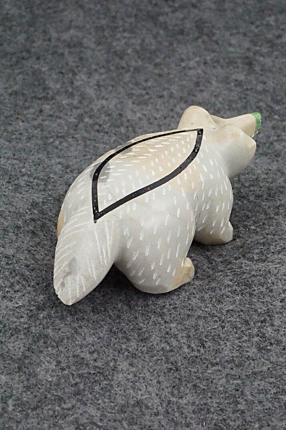 Badger Zuni Fetish Carving - Enrike Leekya