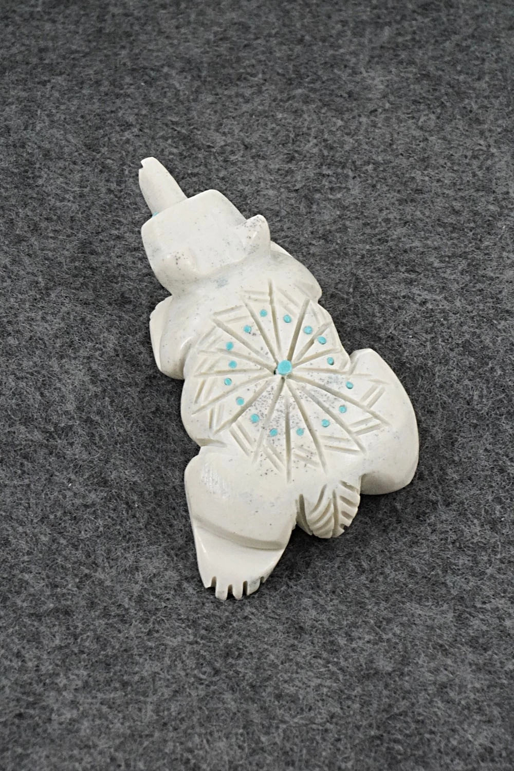 Badger Zuni Fetish Carving - Adrian Cachini