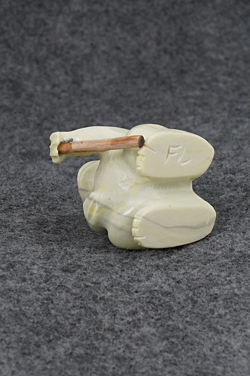 Frog Zuni Fetish Carving - Freddie Leekya