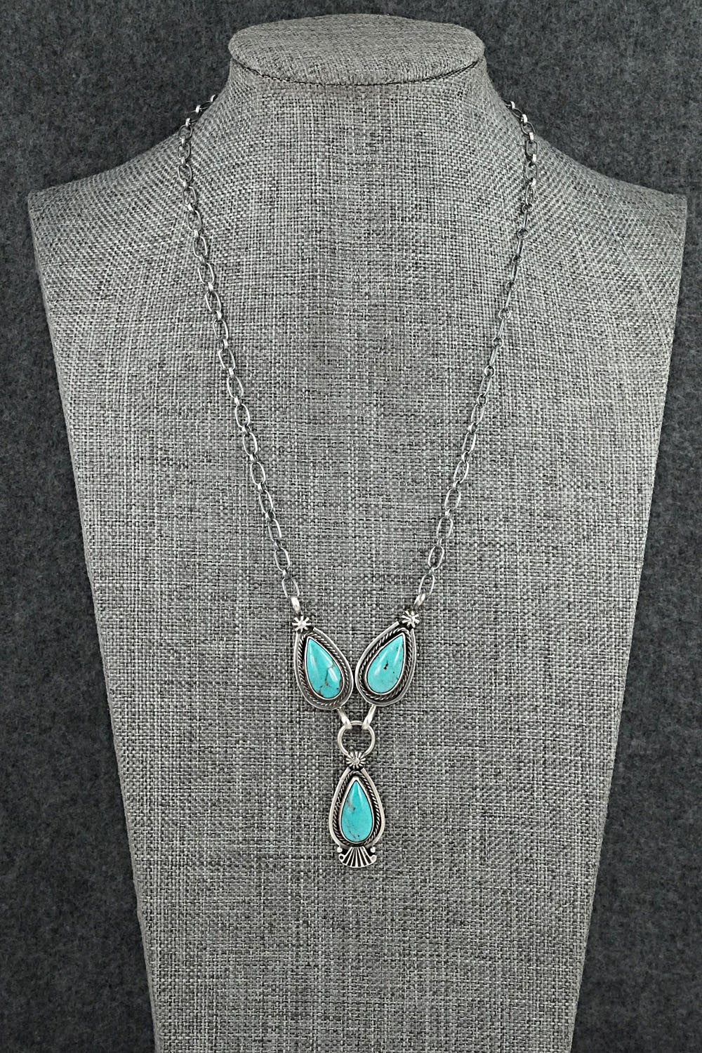 Turquoise & Sterling Silver Necklace - Verley Betone