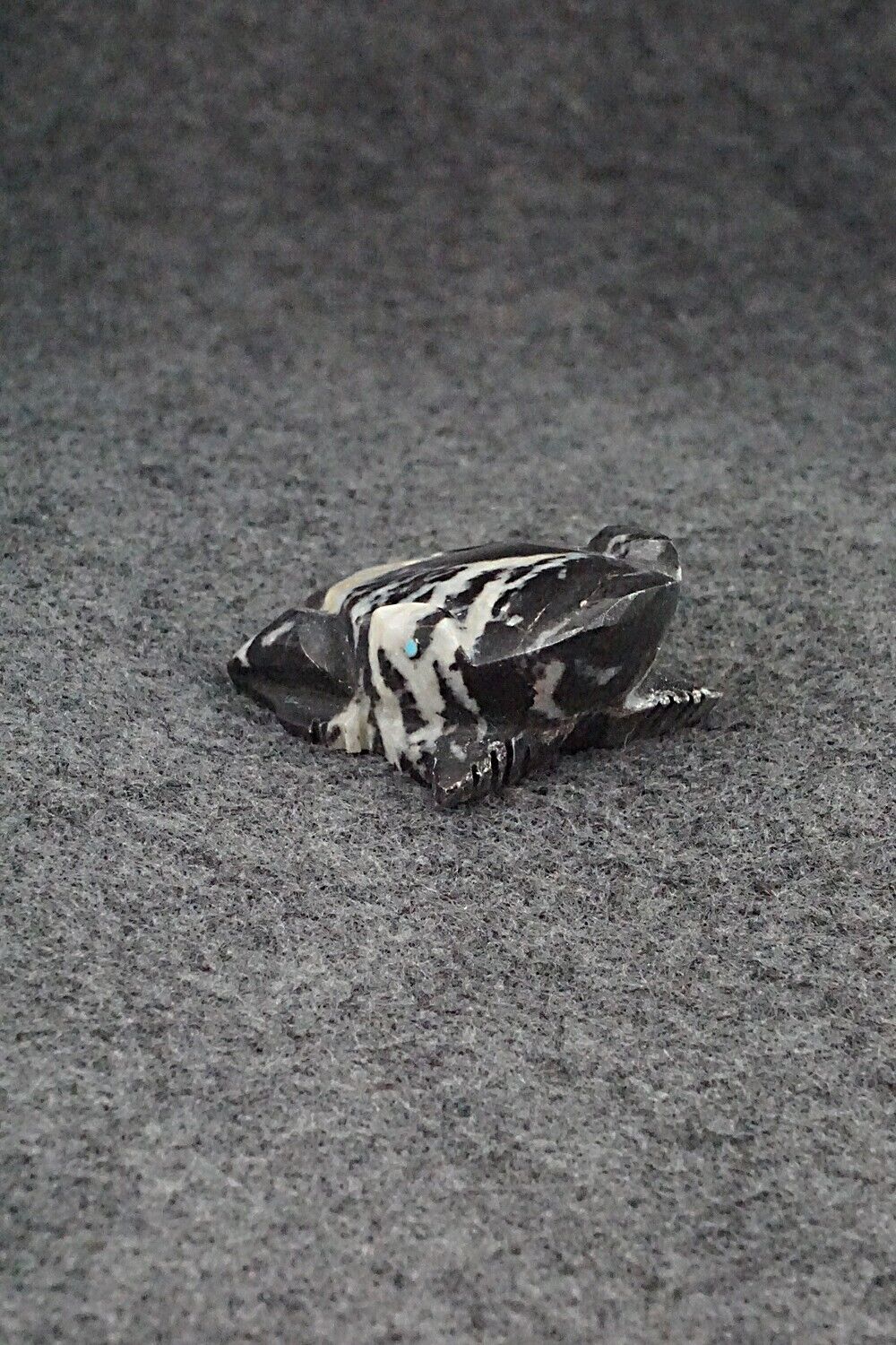 Frog Zuni Fetish Carving - Tony Mackel