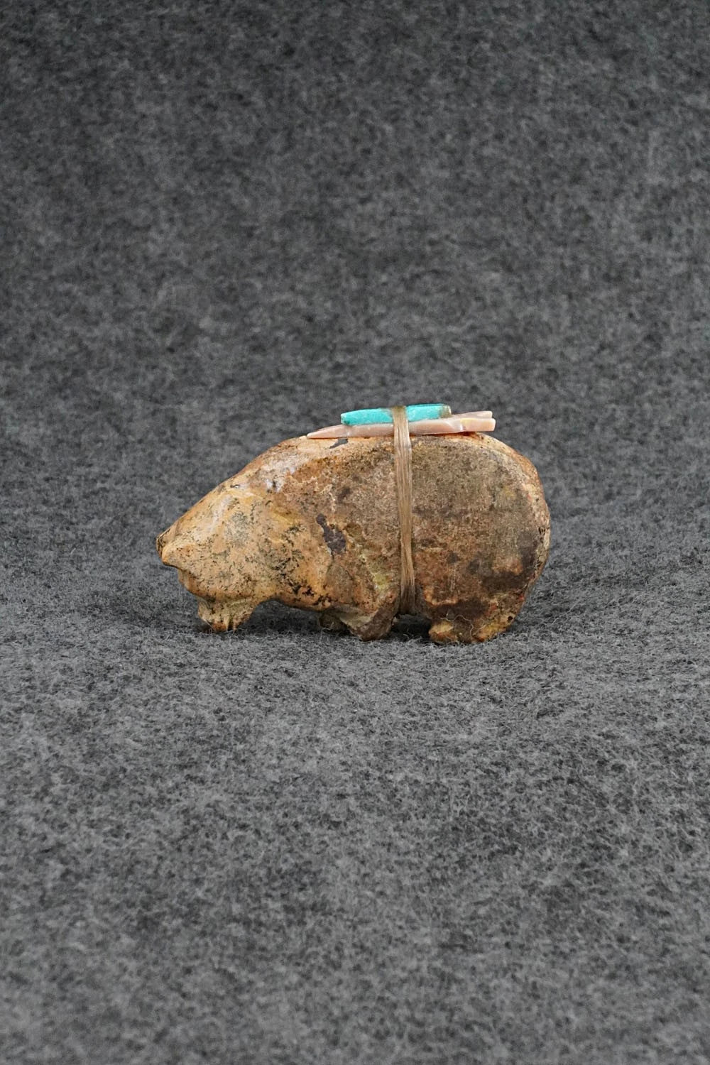 Bear Zuni Fetish Carving - Freddie Leekya