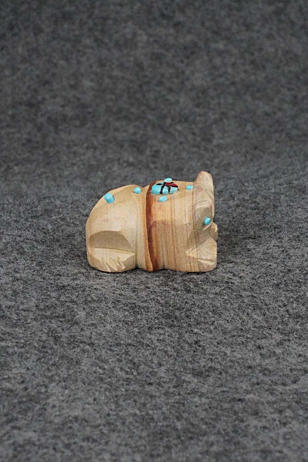 Frog Zuni Fetish Carving - Danette Laate