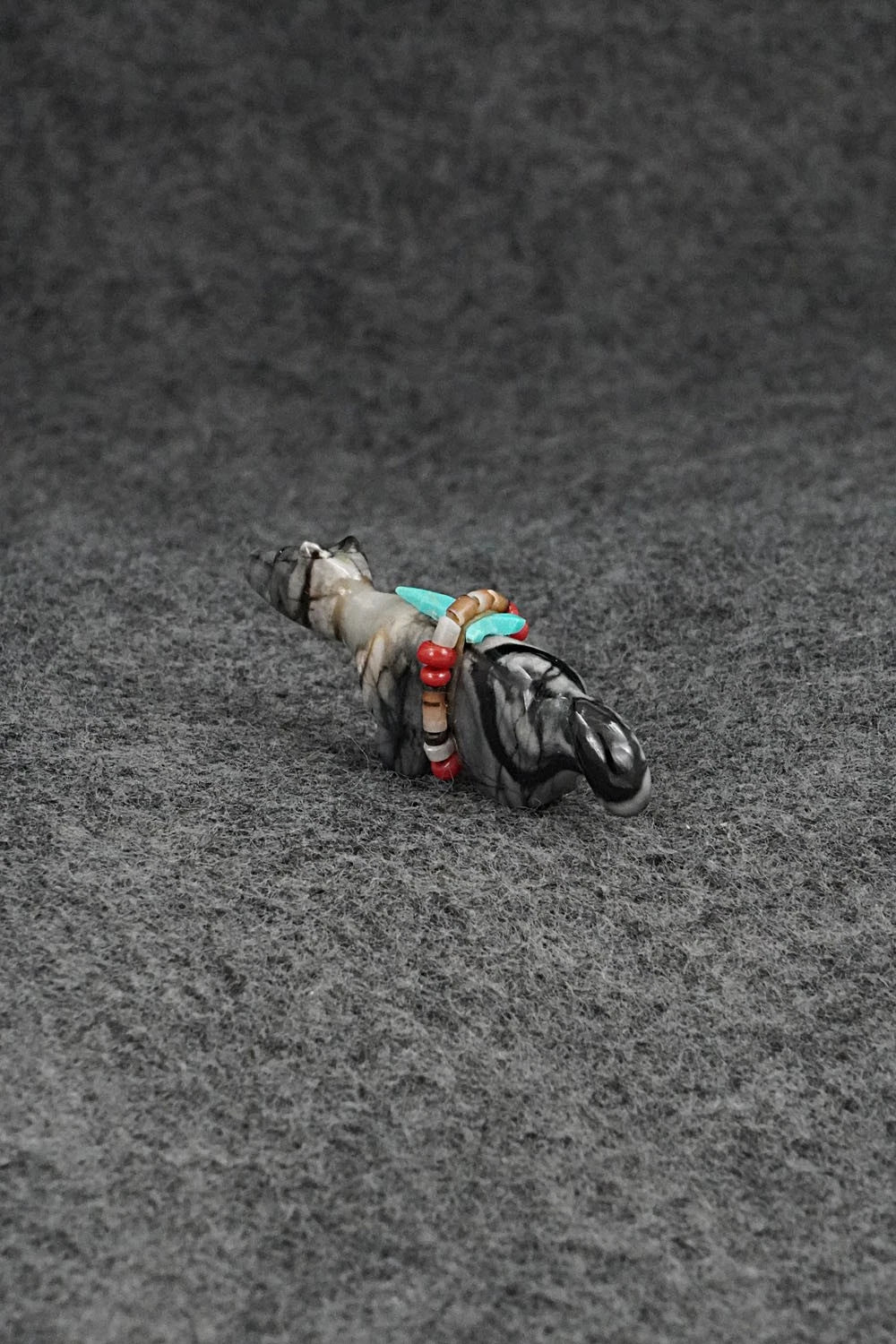 Wolf Zuni Fetish Carving - Daisy Natewa
