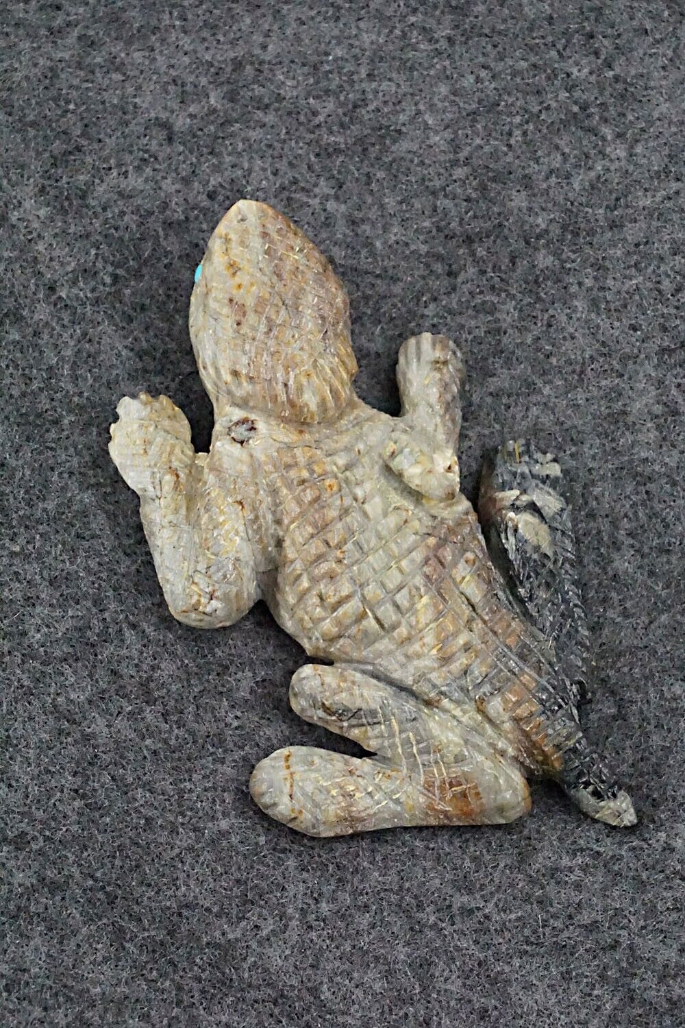 Lizard Zuni Fetish Carving - Wilfred Cheama