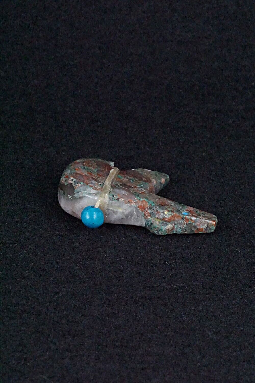 Bear Zuni Fetish Carving - Fernando Laiwakete