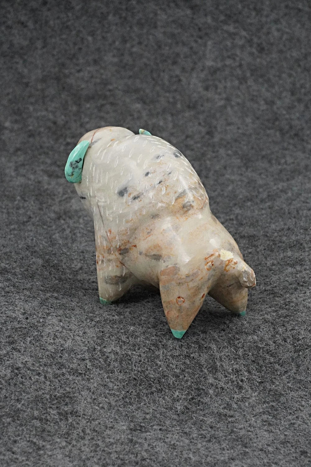 Buffalo Zuni Fetish Carving - Enrike Leekya