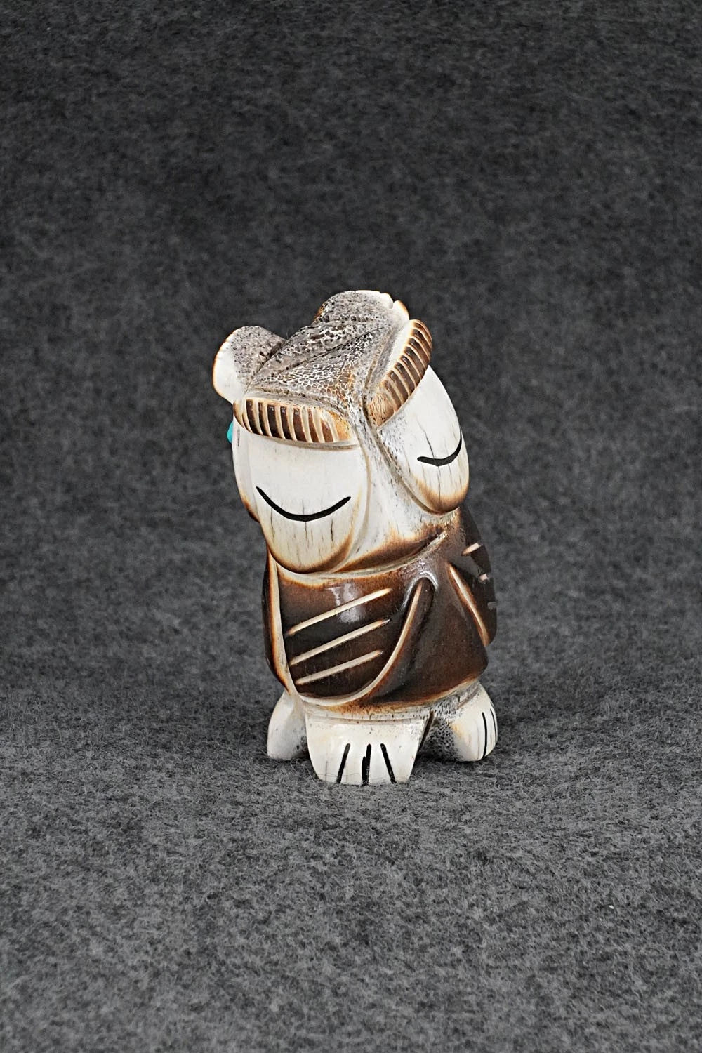 Owl Zuni Fetish Carving - Claudia Peina