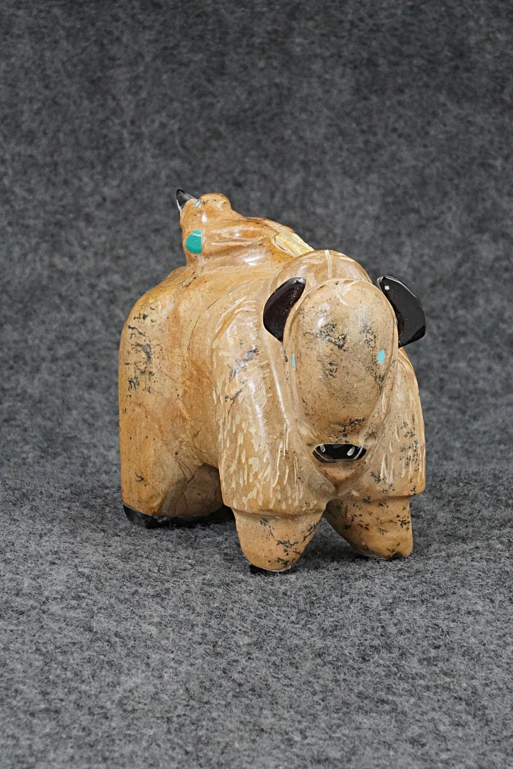 Buffalo Zuni Fetish Carving - Freddie Leekya