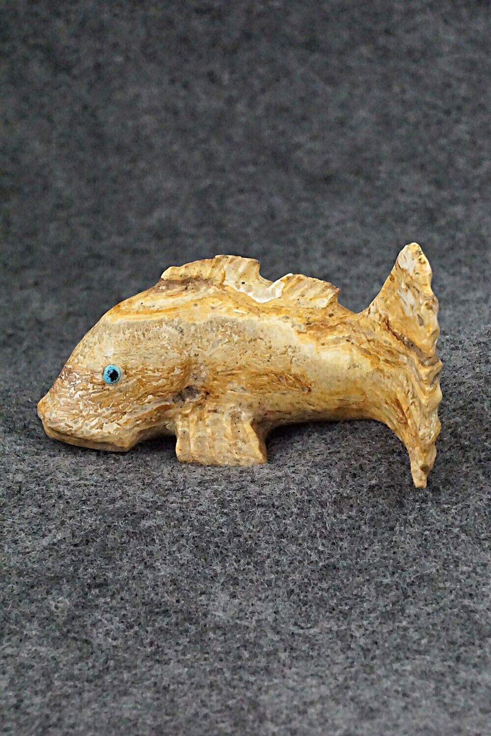Fish Zuni Fetish Carving - Glendon Lasiloo