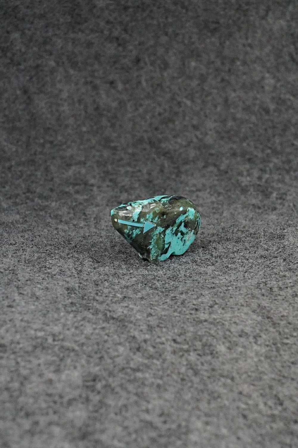 Bear Zuni Fetish Carving - Abby Panteah Quam