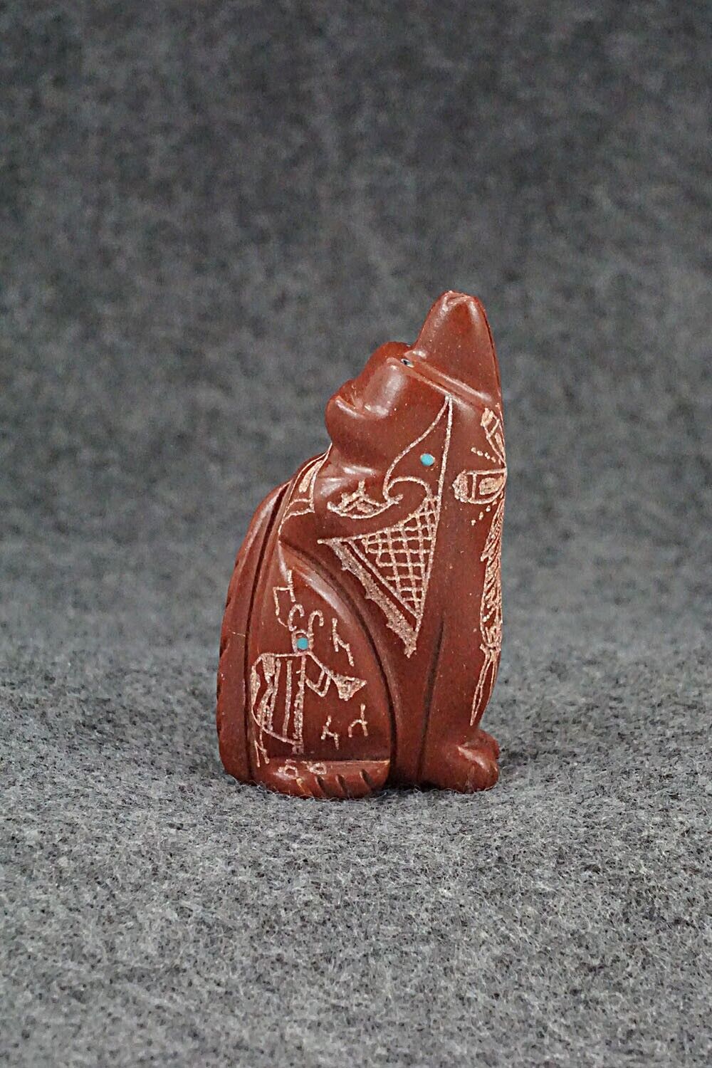 Wolf Zuni Fetish Carving - Adrian Cachini