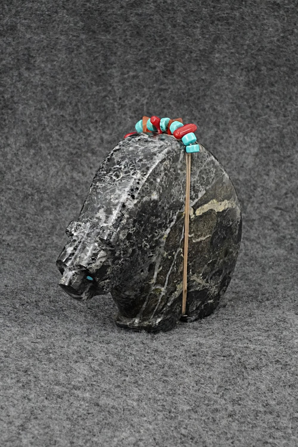 Bear Zuni Fetish Carving - Farlan & Paulette Quam