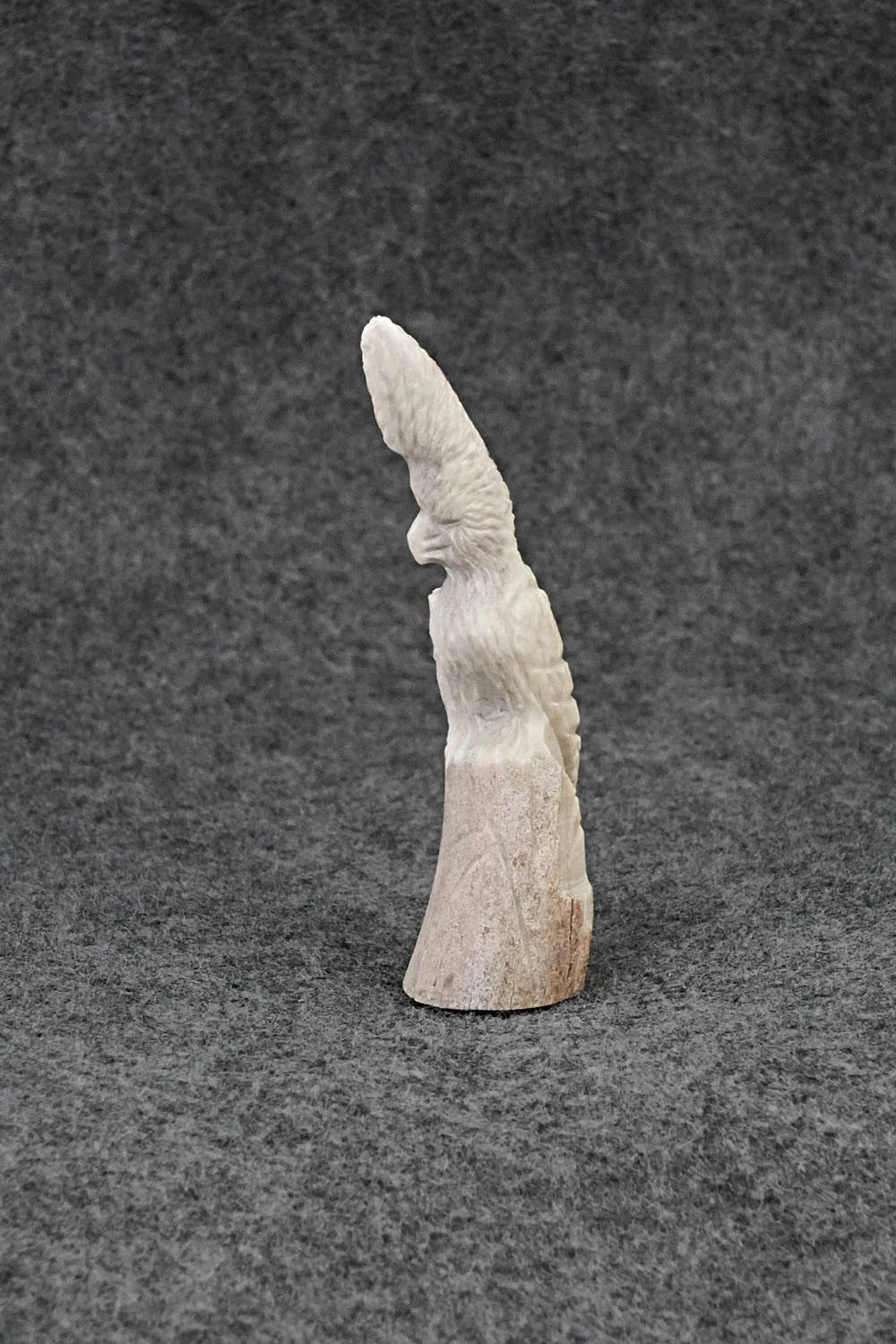 Cockatoo Zuni Fetish Carving - Chris Peina