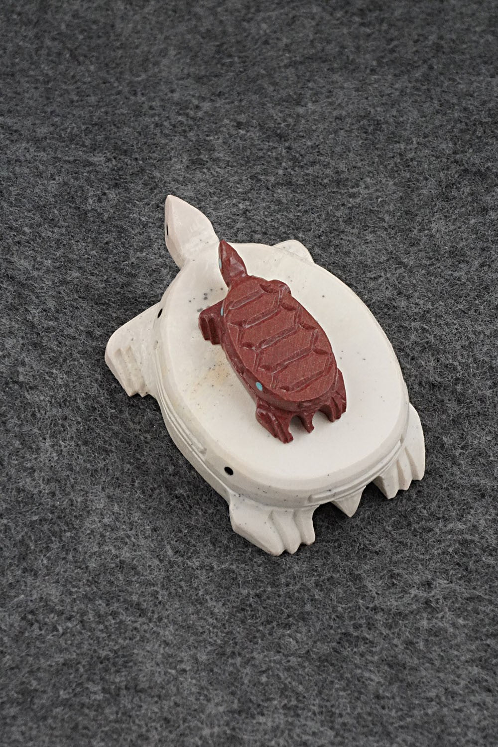 Turtle Zuni Fetish Carving - Jesus Espino